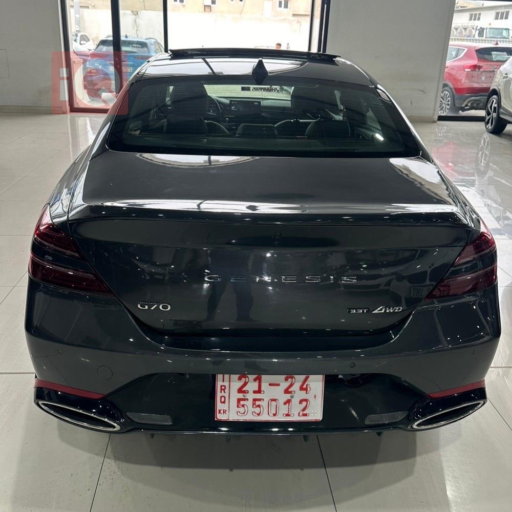 Genesis G70